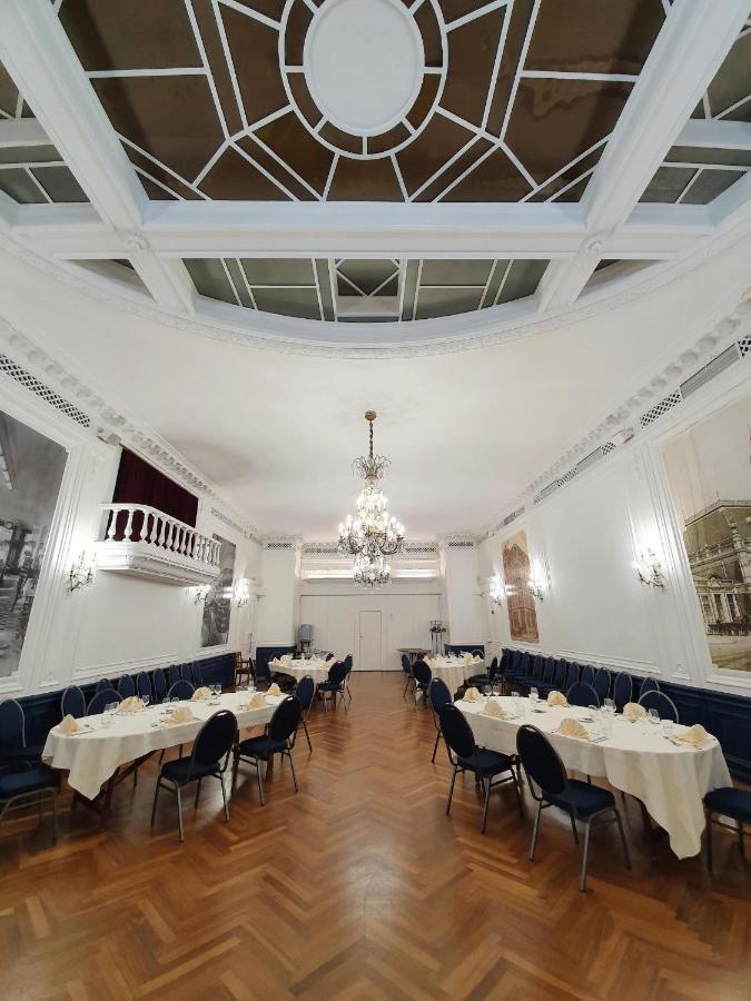Le Grand Hotel Valenciennes Ngoại thất bức ảnh