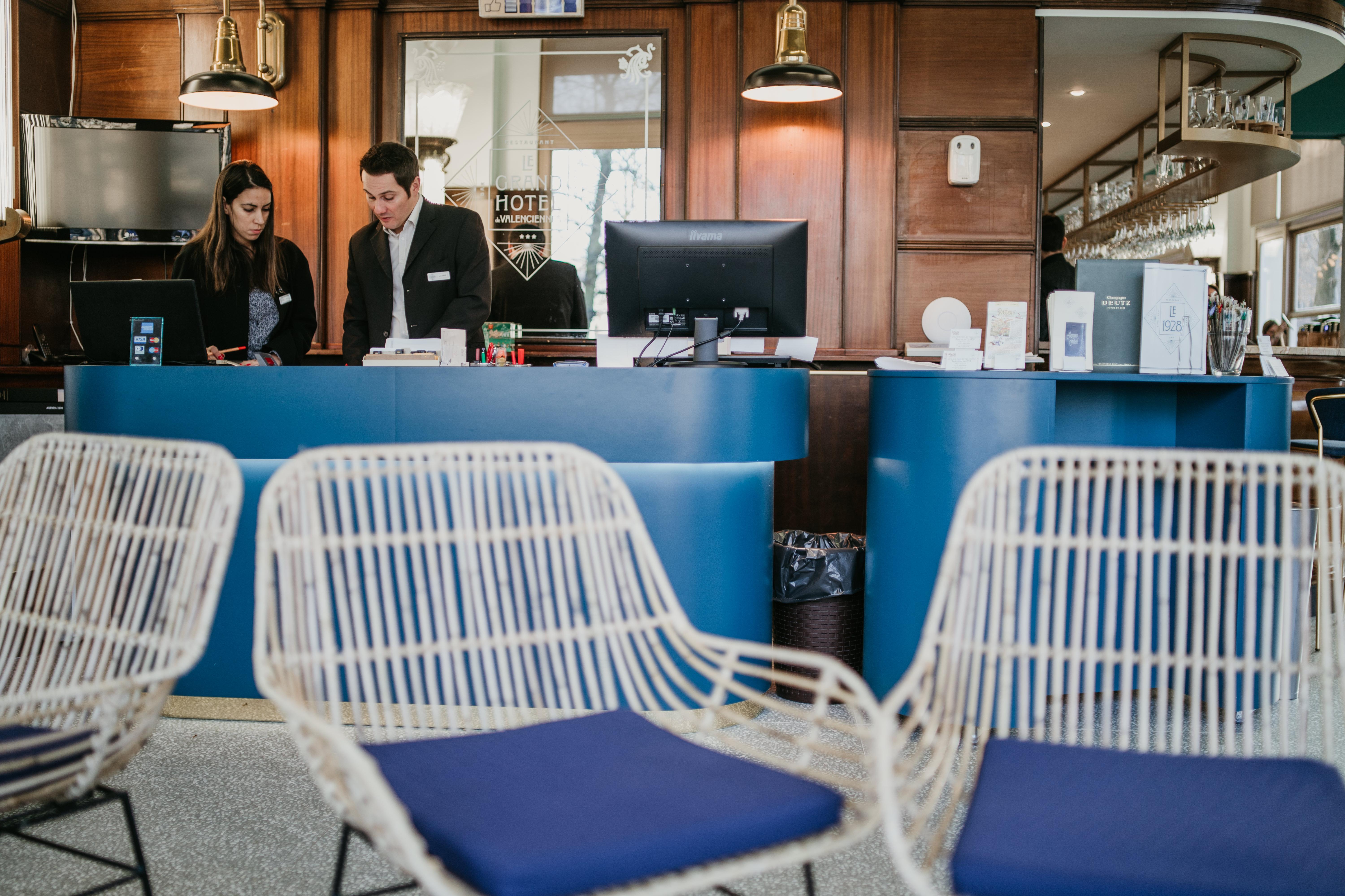 Le Grand Hotel Valenciennes Ngoại thất bức ảnh