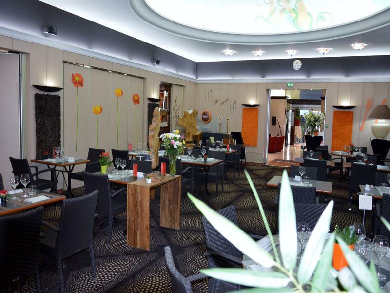 Le Grand Hotel Valenciennes Ngoại thất bức ảnh