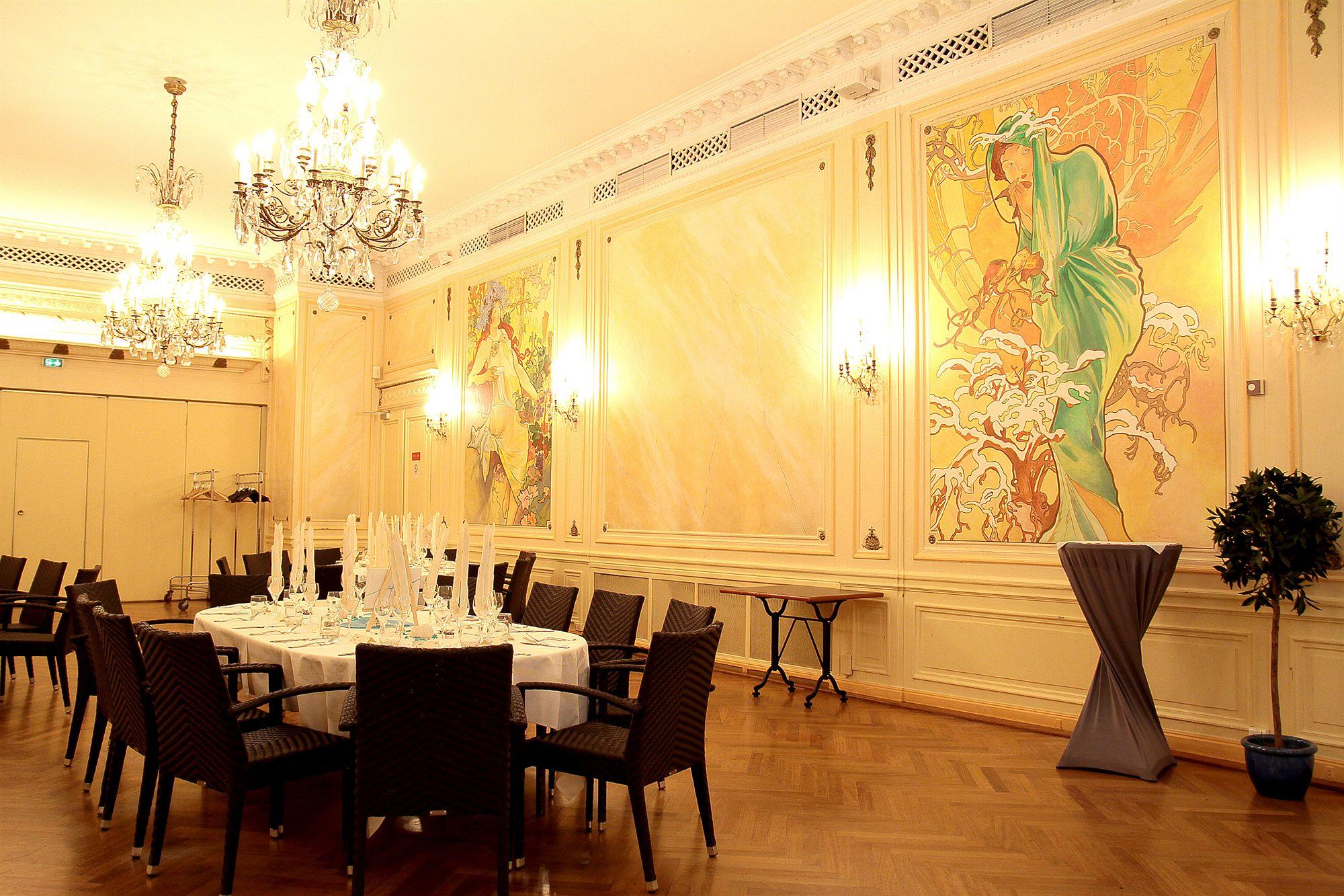 Le Grand Hotel Valenciennes Ngoại thất bức ảnh