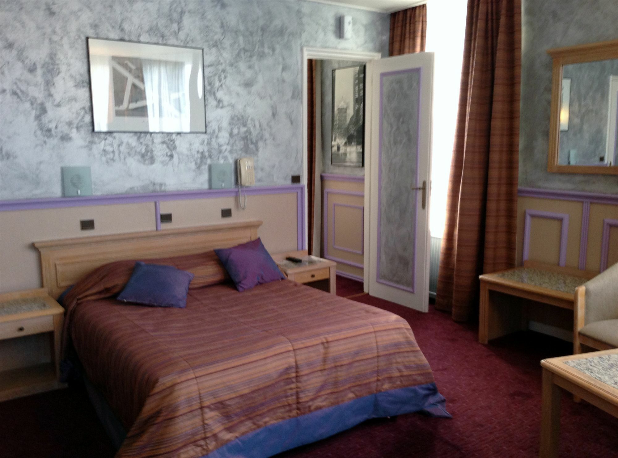 Le Grand Hotel Valenciennes Ngoại thất bức ảnh